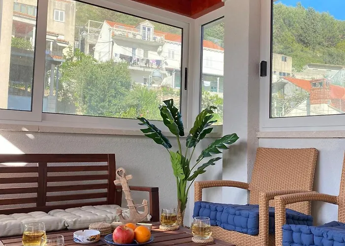 Nautical Sunset Apartment - Free Parking