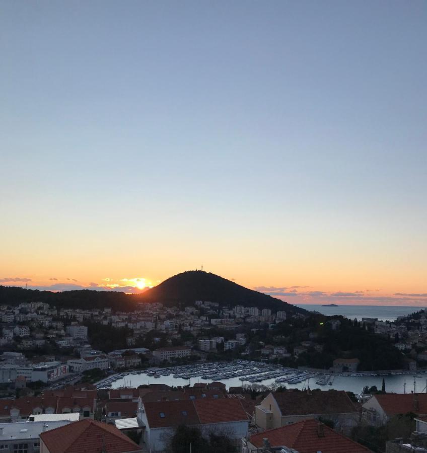 Nautical Sunset - Free Parking *
